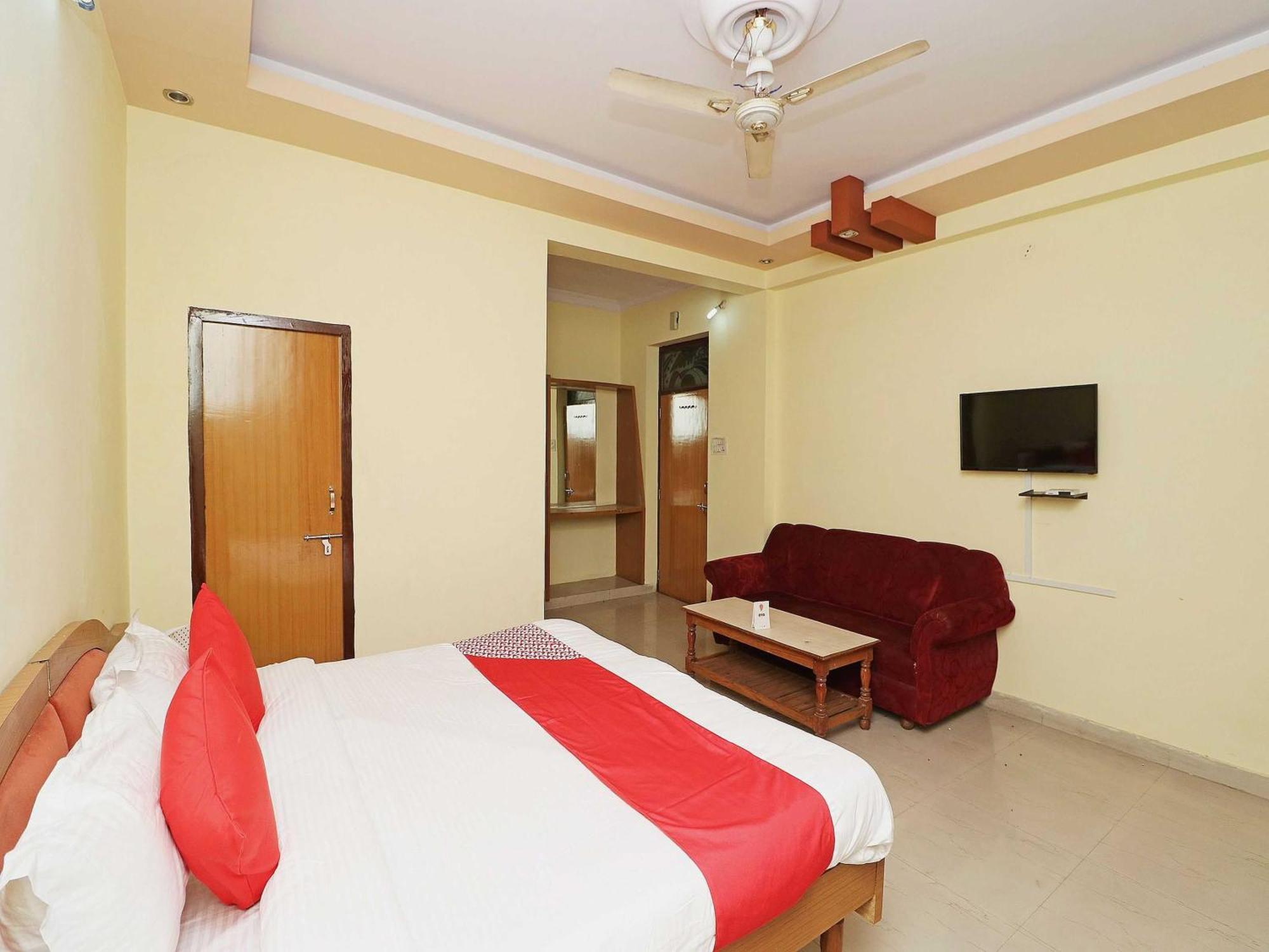 Oyo Flagship 12775 Bharat Plaza Hotel Кота Екстериор снимка