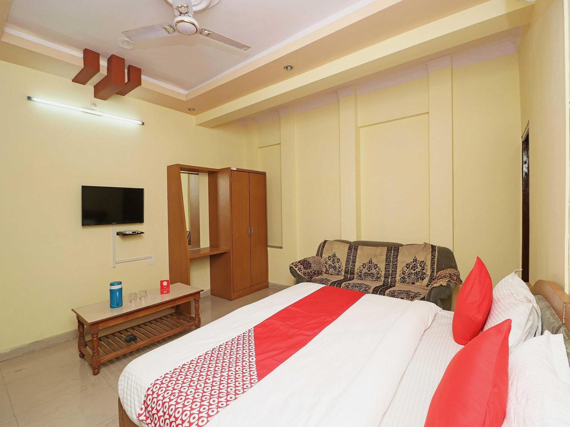 Oyo Flagship 12775 Bharat Plaza Hotel Кота Екстериор снимка