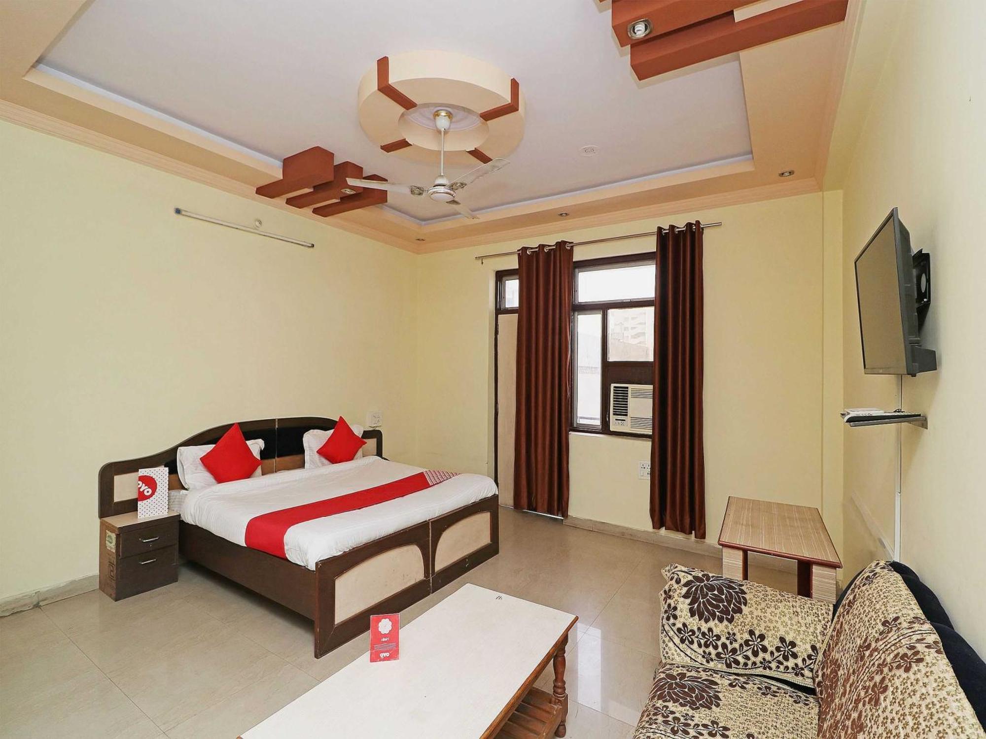 Oyo Flagship 12775 Bharat Plaza Hotel Кота Екстериор снимка