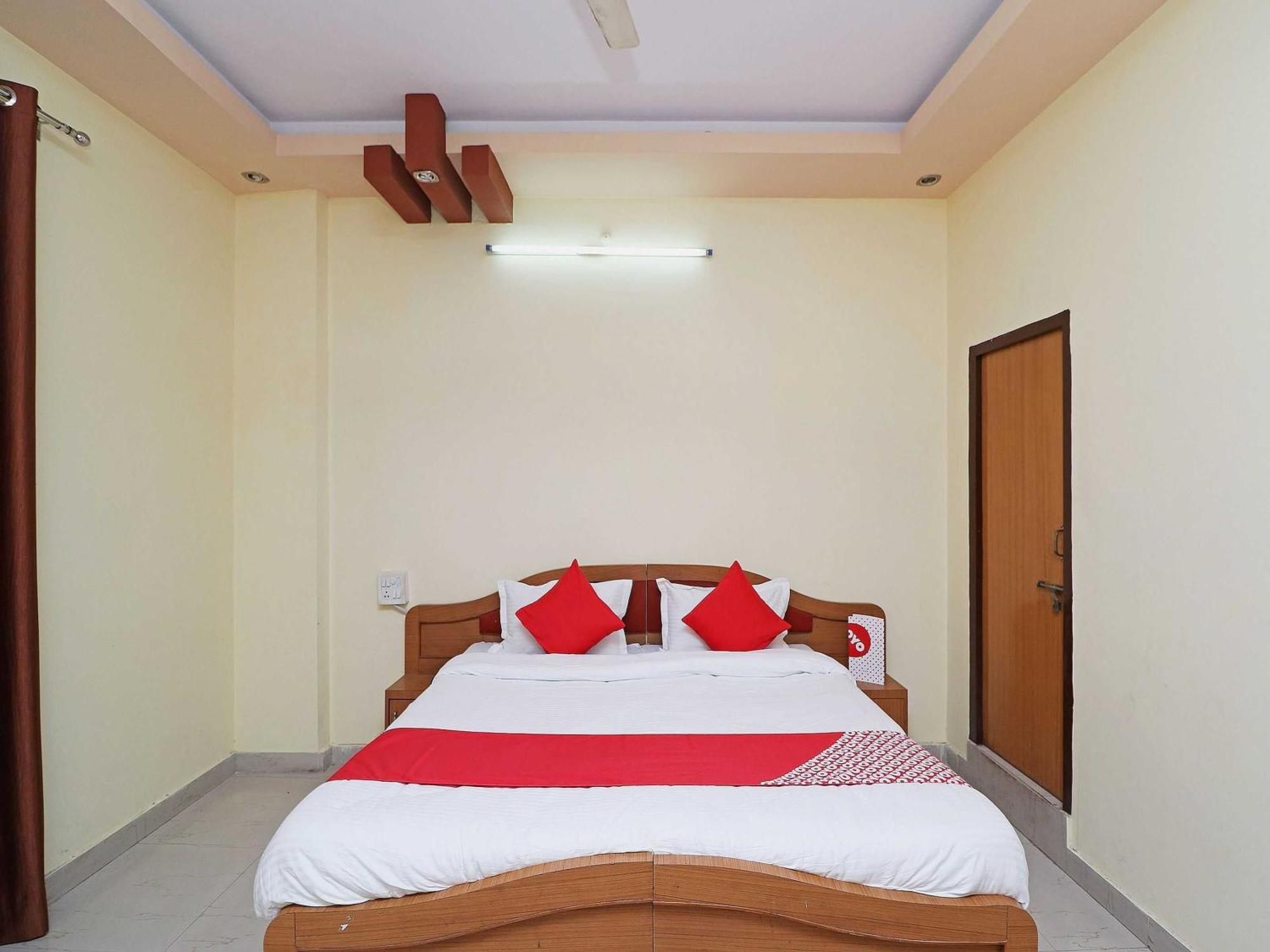 Oyo Flagship 12775 Bharat Plaza Hotel Кота Екстериор снимка