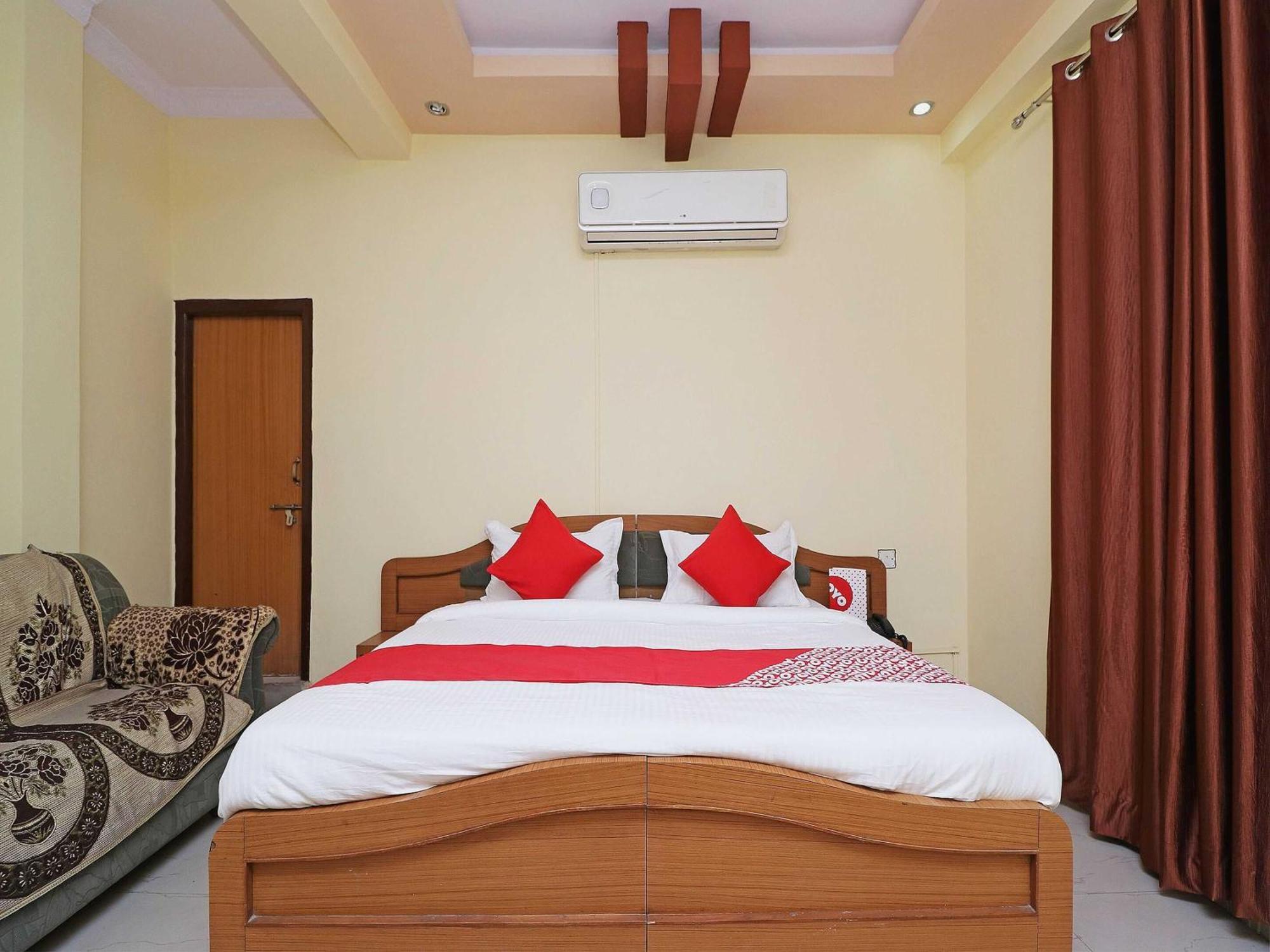 Oyo Flagship 12775 Bharat Plaza Hotel Кота Екстериор снимка